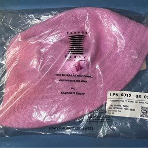 SAVAGE X FENTY Fuzzy Bucket Hat